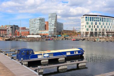 İngiltere, Liverpool 'daki Salthouse Rıhtımı. İngiliz şehir simgeleri.