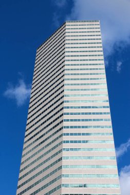 BOSTON, ABD - 8 Haziran 2013: Boston 'da bir Finans Merkezi gökdeleni. Kiracıları Kamu Muhasebecileri, Yurttaşlar Bankası, Liman Ortakları ve diğer hukuk firmalarıdır..