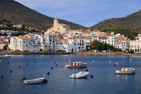 stock image Cadaques fishing harbor in Spain. White town in Alt Emporda county of Catalonia, Spain.