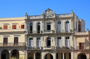 Havana şehri, Küba. Havana 'daki Plaza Vieja Meydanı.