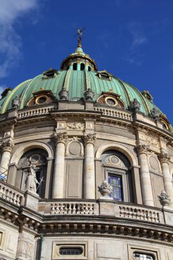 Kopenhag, Danimarka 'daki Frederik Kilisesi. Mermer Kilise olarak da bilinir..