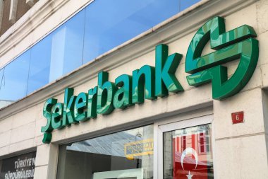 İSTANBUL, TURKEY - 25 Mart 2023: İstanbul 'daki Sekerbank şubesi. Sekerbank krediler konusunda uzmanlaştı.