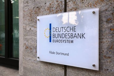 DORTMUND, GERMANY - 16 Eylül 2020: Almanya 'nın Dortmund kentindeki Deutsche Bundesbank şubesi. Almanya 'nın merkez bankası..