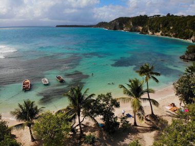 Guadeloupe sahil drone manzarası. Plage de Petit-Havre Sahili Grande-Terre Adası.