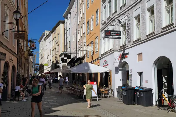 Salzburg Αυστρια Αυγουστου 2022 Άνθρωποι Επισκέπτονται Την Οδό Linzer Gasse — Φωτογραφία Αρχείου