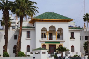 Kazablanka şehir merkezindeki Muhammed V Meydanı 'nın mimarisi, Fas..