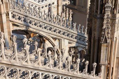 Milan Katedrali, İtalya. Gotik stil mermer kilise taş işçiliği. İtalya dönüm noktası.