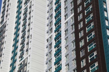 Busan 'ın Sasang-gu bölgesinde yüksek yoğunluklu konut mimarisi. Büyük apartmanlar.