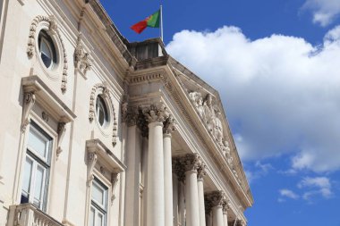 Lizbon Belediyesi (Portekizce: Camara Belediyesi de Lisboa). Lizbon, Portekiz 'de dönüm noktası.