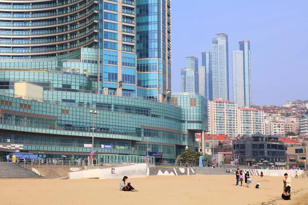 Busan Südkorea März 2023 Menschen Besuchen Haeundae Lct Die Sharp — Stockfoto
