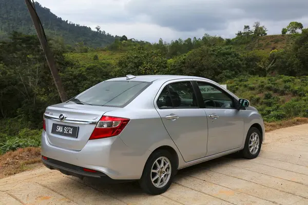 Sabah Malaysia Března 2024 Kompaktní Sedan Perodua Bezza Zaparkovaný Sabahu — Stock fotografie