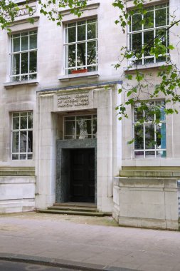 Londra Hijyen ve Tropikal Tıp Fakültesi. Kamu araştırma üniversitesi 1899 'da kuruldu. Londra Üniversitesinin bir bölümü.