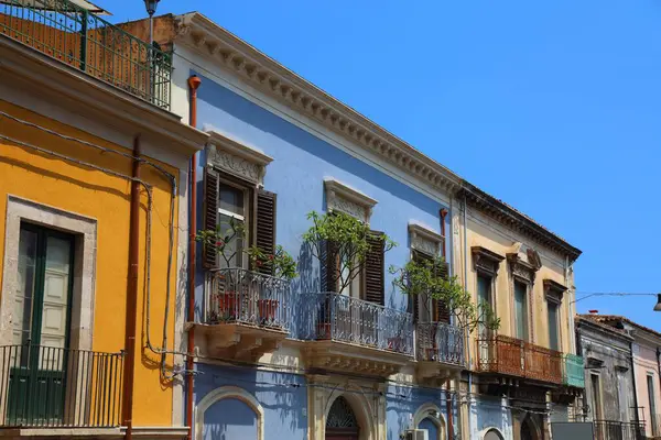 stock image Street view of Corso Italia in Riposto town, Metropolitan City of Catania in Sicily, Italy.