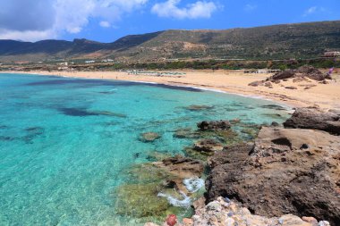 Girit Adası, Yunanistan 'daki Falassarna Sahili. Mayıs ayında Akdeniz manzarası.