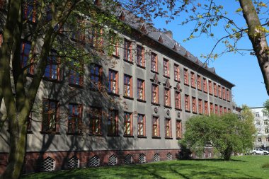 Gliwice 'deki Silesian Üniversitesi Elektrik Mühendisliği Fakültesi (Politechnika Slaska).
