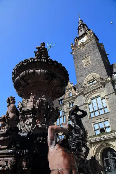 Almanya 'nın Wuppertal şehri. Wuppertal 'ın Elberfeld ilçesindeki Main City Hall (Rathaus).