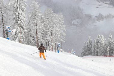 Mayrhofen - Avusturya Alpleri kış kayak merkezi Zillertal, Tyrol. Avusturya Orta Alpleri.