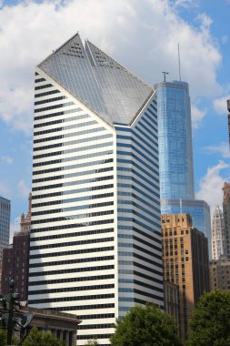 Chicago, ABD - 27 Haziran 2013: 150 Kuzey Michigan Bulvarı Şikago 'daki Crain İletişim Binası olarak da bilinir. Kiracıları arasında İsveç Konsolosluğu, ACLU ve Wells Fargo Sigorta Hizmetleri bulunmaktadır..