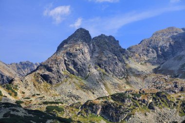 Polonya 'daki Tatry Dağları. Koscielec dağı zirvesi.