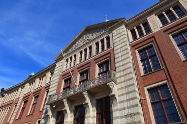 Amsterdam Borsa Binası, Beursplein Meydanı. Hollanda finans kurumu.