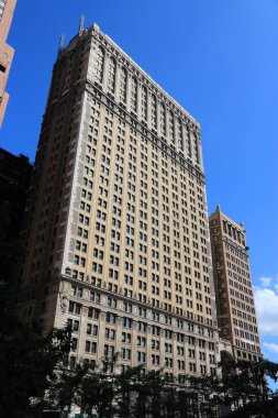 NEW YORK, ABD - 4 Temmuz 2013: Manhattan, New York 'taki Whitehall Binası. Battery Park 'ın tarihi 1902 yılına dayanır ve Henry Hardenbergh tarafından tasarlanmıştır..