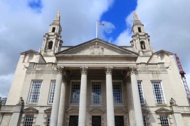 İngiltere 'de Leeds City. Millennium Meydanı 'ndaki Vatandaş Salonu.