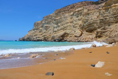 Yunan adası manzarası. Girit adasında Matala Red Beach, Yunanistan.