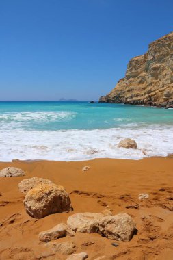 Yunan adası manzarası. Girit adasında Matala Red Beach, Yunanistan.