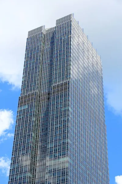 Chicago, ABD - 28 Haziran 2013: 300 Kuzey LaSalle binası. Kiracıları arasında Boston Danışma Grubu, Roland Berger, Lazard ve Moelis and Company bulunmaktadır..