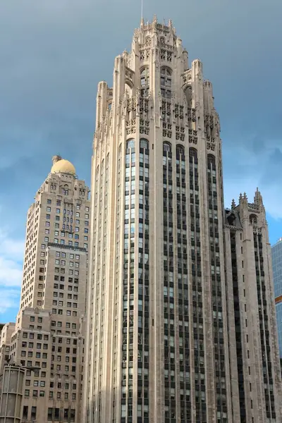 Chicago, Amerika Birleşik Devletleri - 28 Haziran 2013: Chicago Tribune Kulesi neo-Gotik gökdelen. Bu 462 ft (141 m) uzun boylu ve Michigan-Wacker Historic District bir parçası.