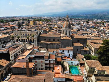Riposto şehrinin şehir manzarası, İtalya, Sicilya 'daki Metropolitan City of Catania.