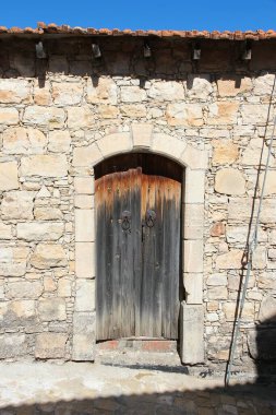 Kıbrıs - Limasol Bölgesi. Lofou geleneksel köy sokak manzarası.