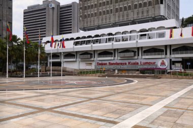 KUALA LUMPUR, MALAYSIA - 2 Mart 2024: Kuala Lumpur Belediye Binası (Dewan Bandaraya Kuala Lumpur), KL 'deki yerel idare binası.