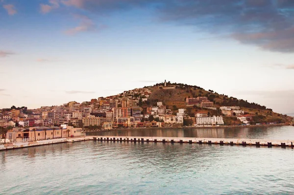 Γραφική Θέα Της Πόλης Kusadasi Νωρίς Πρωί Στην Τουρκία Ακτή — Φωτογραφία Αρχείου