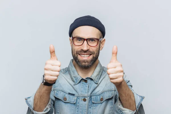 Happy Bearded Male Model Wears Glasses Stylish Hat Denim Jacket — Stock Photo, Image