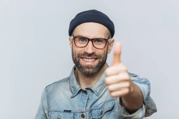 Satisfied Attractive Bearded Male Happy Expression Wears Fashionable Hat Denim — Stock Photo, Image