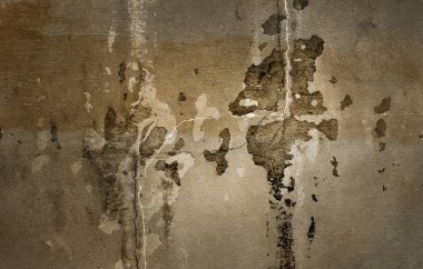 Arkaplan tasarımı için büyük çatlakları olan hasarlı grunge beton duvar.