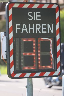 Üzerinde 