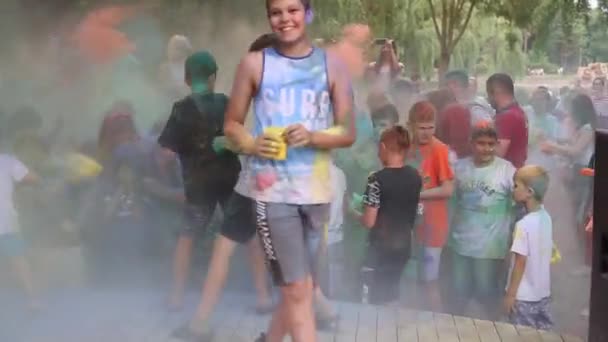 Lviv Ucrânia Julho 2021 Uma Multidão Pessoas Adultos Crianças Pequenas — Vídeo de Stock