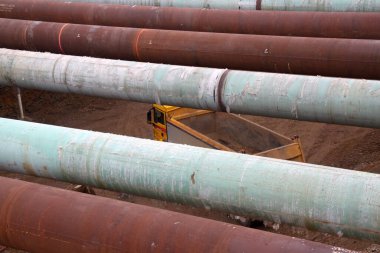 Hollanda, Limburg, Maastricht, Kral Willem-Alexandertunnel, Temmuz 2015: yan duvar dengelemeye pullar