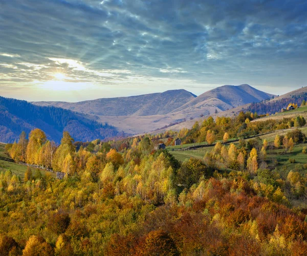 Otoño Mañana Cárpatos Montañas Calma Pintoresca Escena Ucrania Viajes Pacíficos —  Fotos de Stock