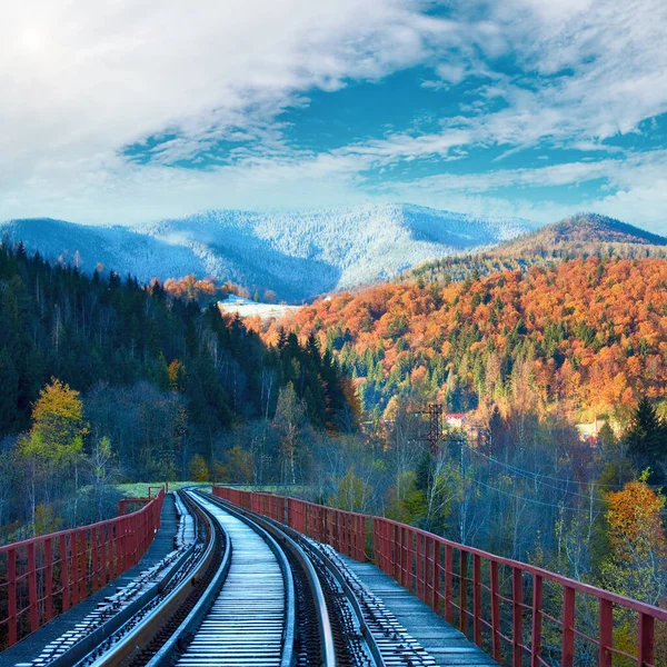 Railway Bridge First Autumn Snow Far Mountains — Stock Photo, Image