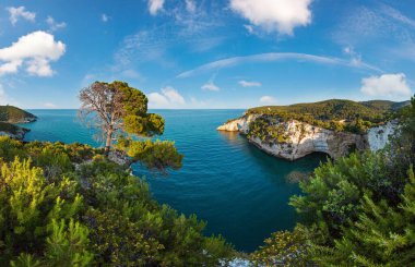 Yaz akşam Architello (kemer), San Felice Gargano Yarımadası Puglia, İtalya