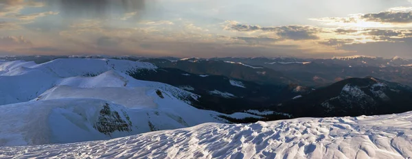 Mountain Twilight Panorama Evening Shadows Snowdrifts Ukraine Carpathian Mountains — Stock Photo, Image