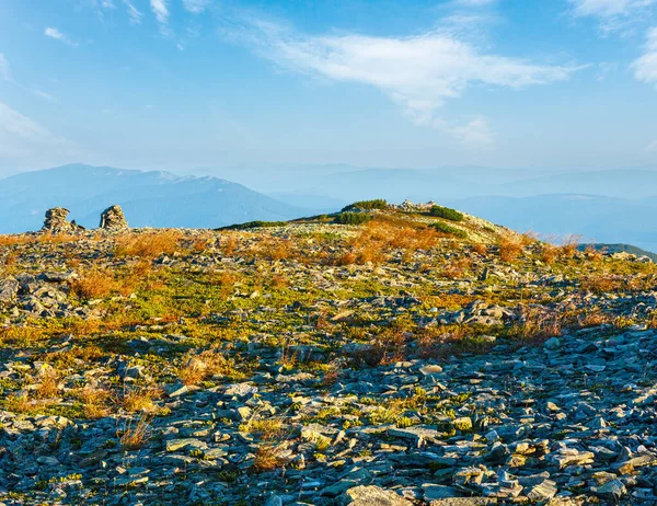Yaz Sabahı Karpat Dağ Üst Görünümden Taşlı Zirvesine Ihrovets Dağı — Stok fotoğraf