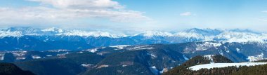güzel kış dağ panorama (rittner veya ritten boynuz, İtalya)