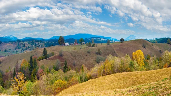 美丽的秋天山国全景 喀尔巴阡山 乌克兰 — 图库照片