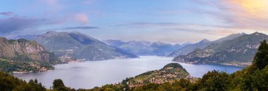 Alp Como Gölü yaz panorama mountain top (İtalya)