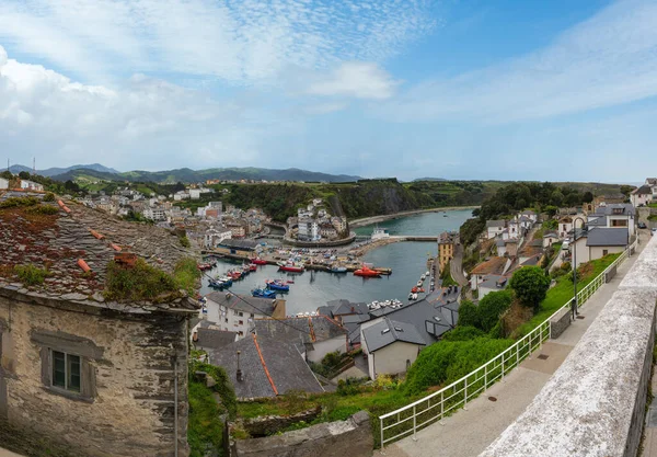 Evening Luarca Cityscape Top View Colorful Boats Fishing Port Asturias — Stock Photo, Image