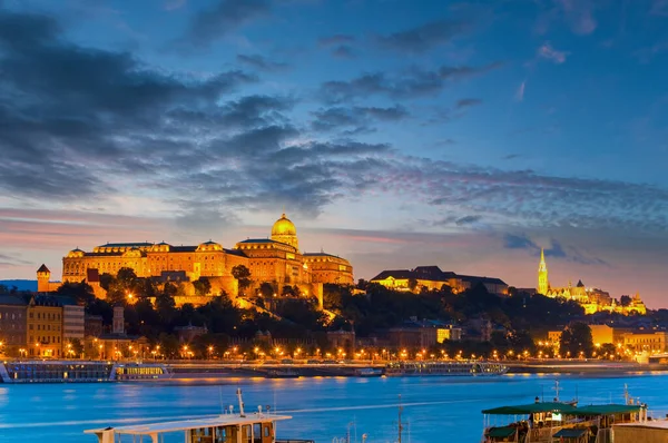 Budapest Königlichen Palast Nachtsicht Langzeitbelichtung — Stockfoto
